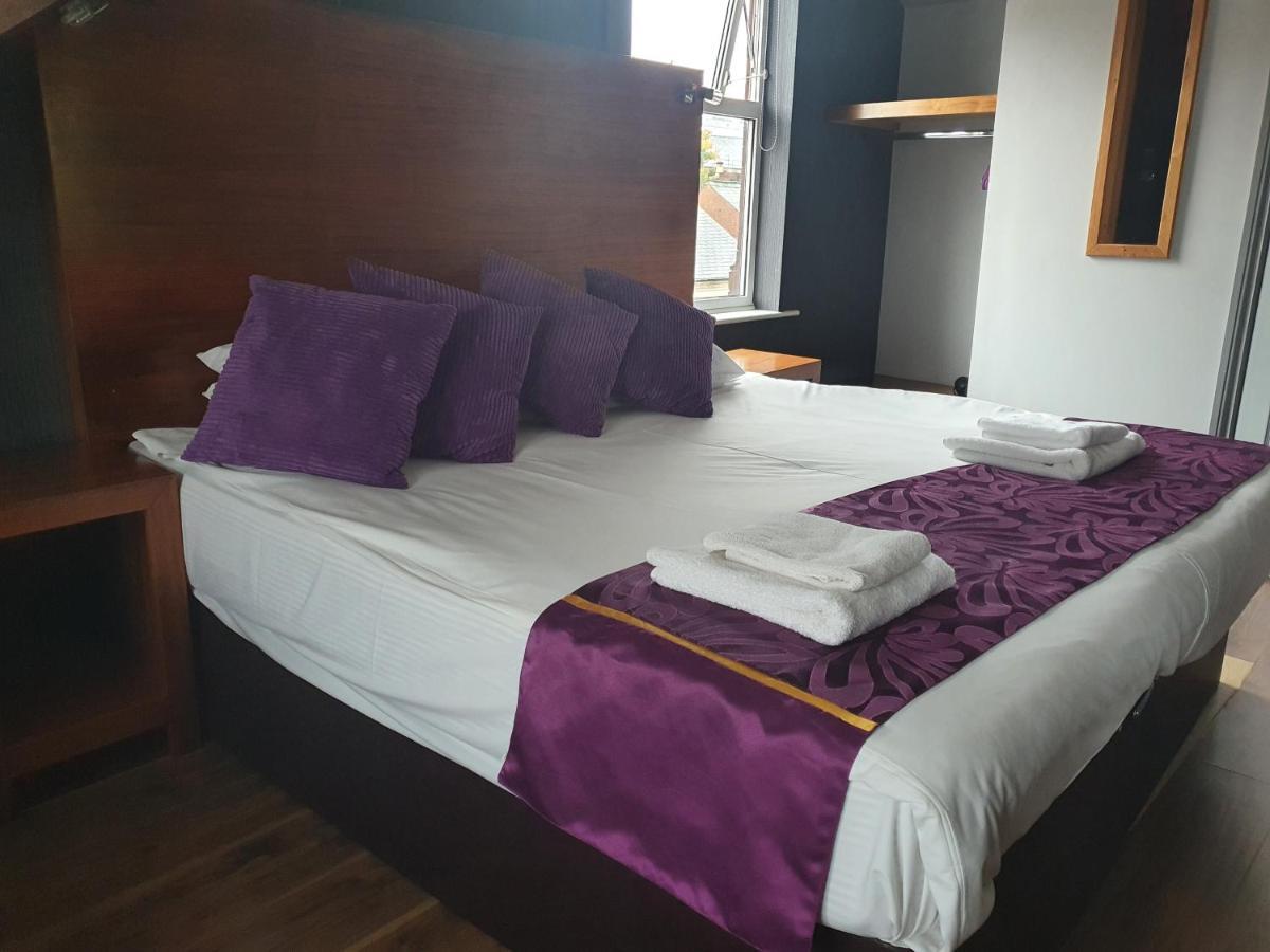 Bennetts Hotel 3*