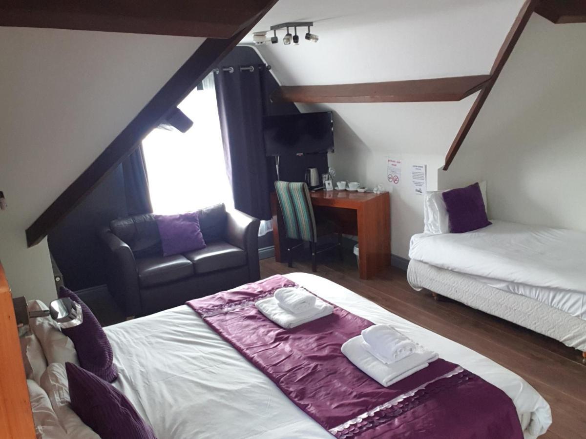Bennetts Hotel 3*